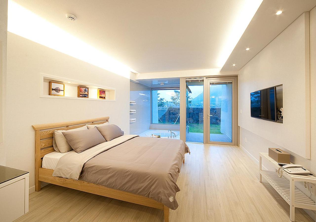 Comma&Spa Resort Seogwipo Exterior photo