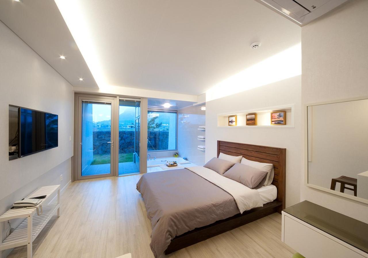Comma&Spa Resort Seogwipo Exterior photo